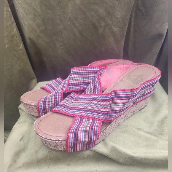 Carlos by Carlos Santana Pink Striped - Picture 1 of 3